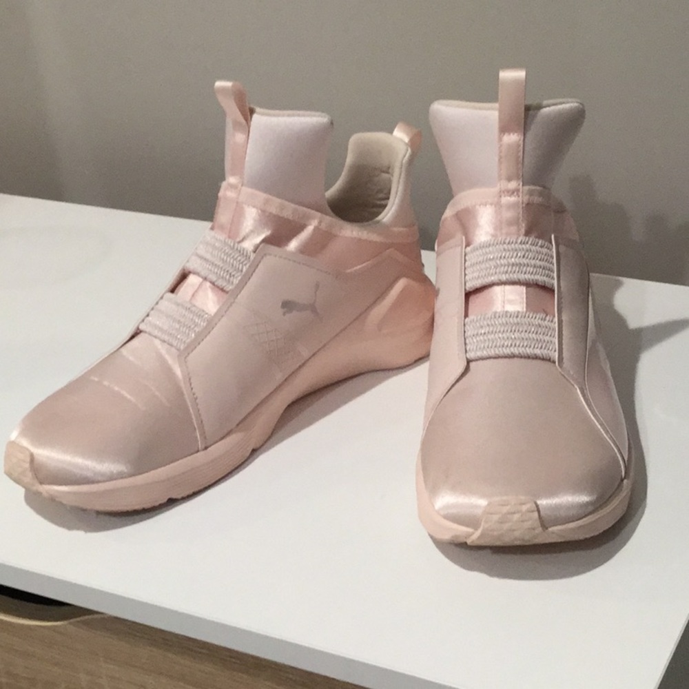 Fenty Puma Satin Sneakers worn once, ✅